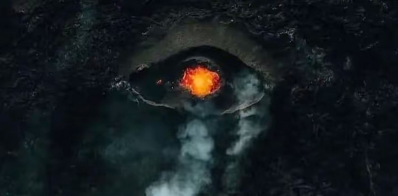 Fenomena Langka: Erupsi Gunung Terlihat Seperti Mata Raksasa