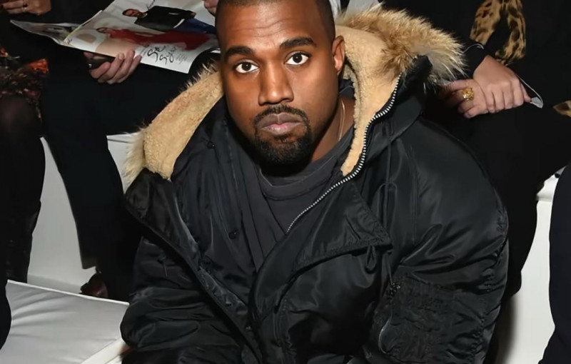 Kanye West Siap Konser Perdana di GBK Besok, Dome Stage Ikonik Sudah Berdiri