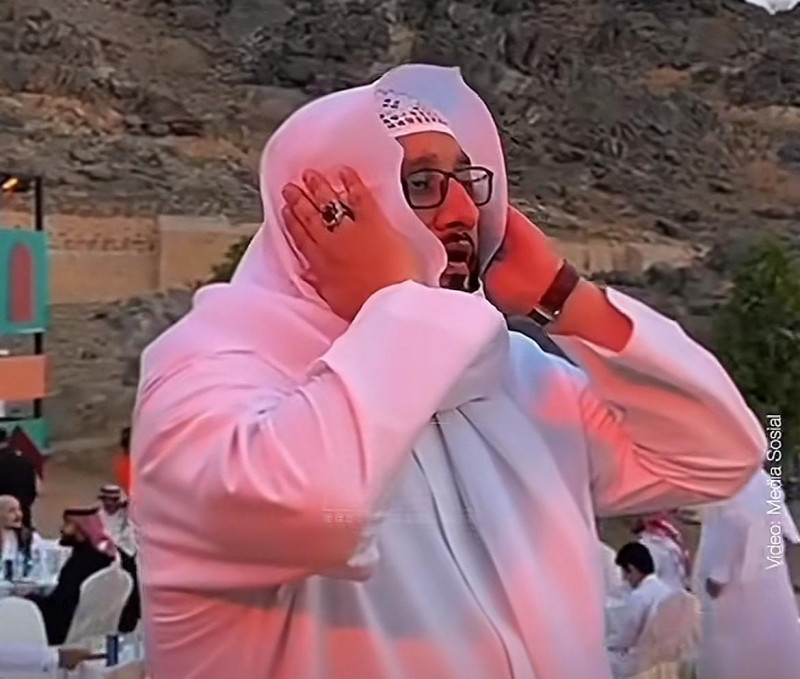 Muazin Masjidil Haram Syekh Ibrahim Al-Madani Wafat Usai Adzan Subuh Terakhir