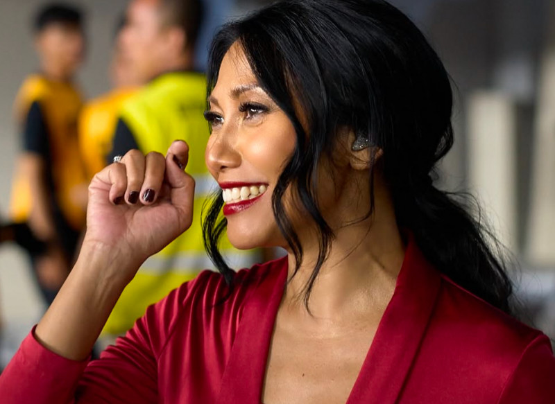 Anggun Cipta Sasmi Raih Gelar Kehormatan Dari Pemerintah Prancis