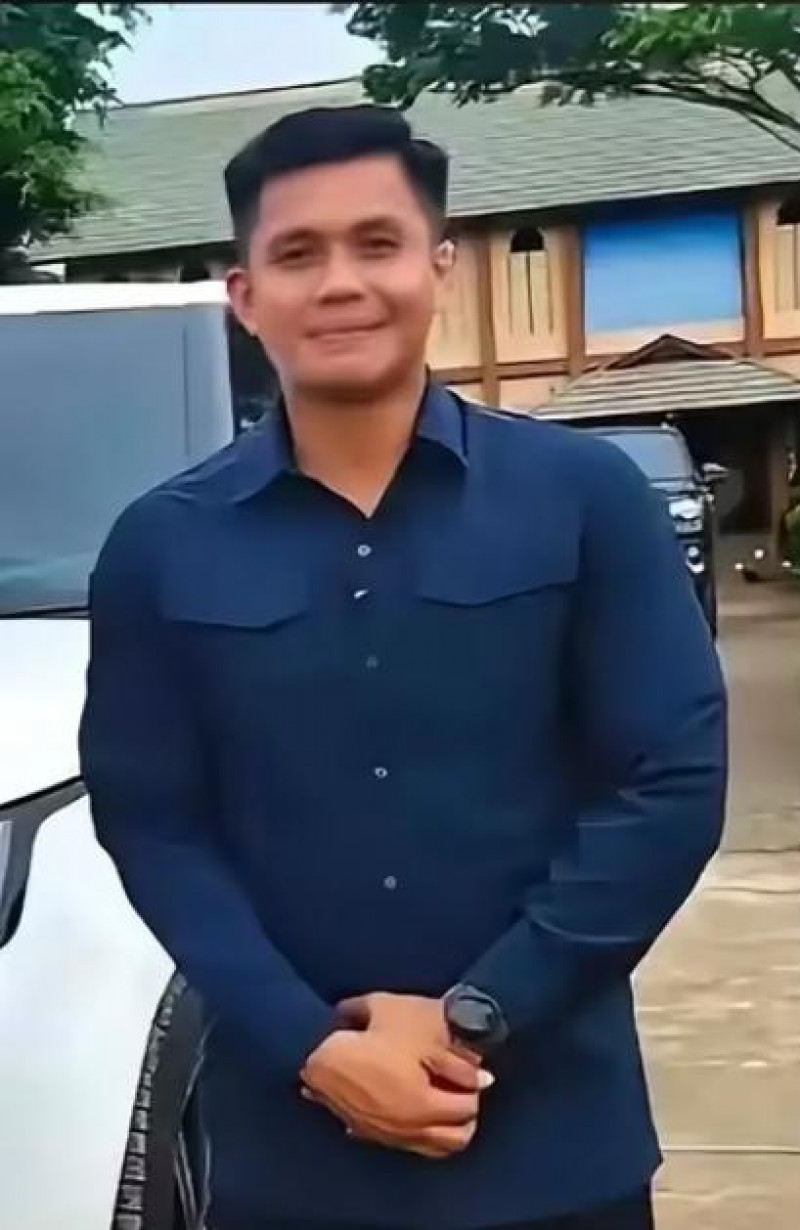 Digeruduk Ribuan Mahasiswa, Gubernur Kaltim Copot Ajudan yang Senggol Mahasiswa