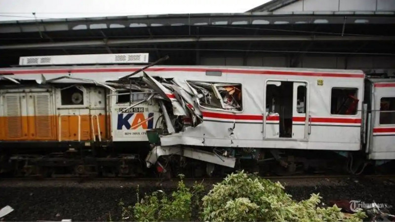 KNKT Soroti Rantai Komunikasi yang Terputus Sebelum KA Anggrek Tabrak KRL di Bekasi