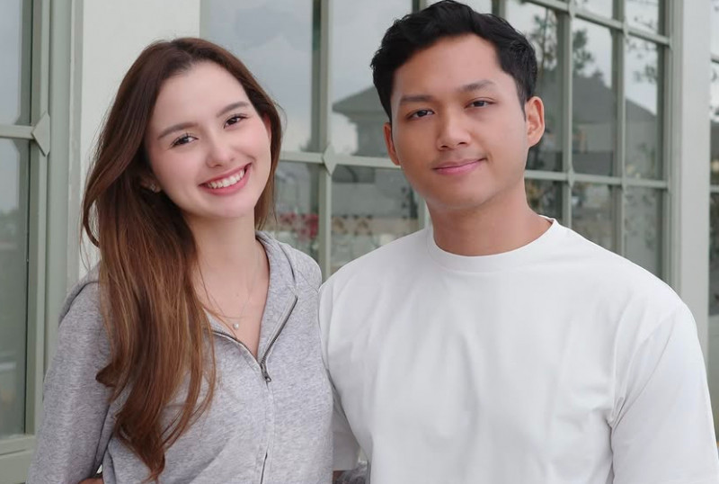Siap Menyusul Aurel Hermansyah,Azriel Sudah Persiapkan Pernikahan Dengan Sarah Menzel