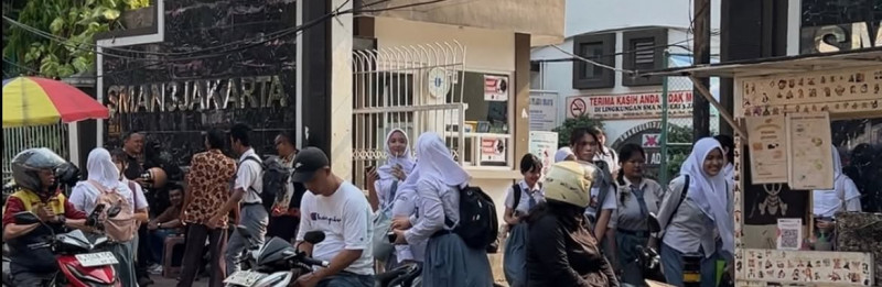 Kegiatan Belajar Di Jakarta Kembali Normal,PTM Dimulai Hari Ini Usai Abu Vulkanik Gunung Anak Krakatau Mereda