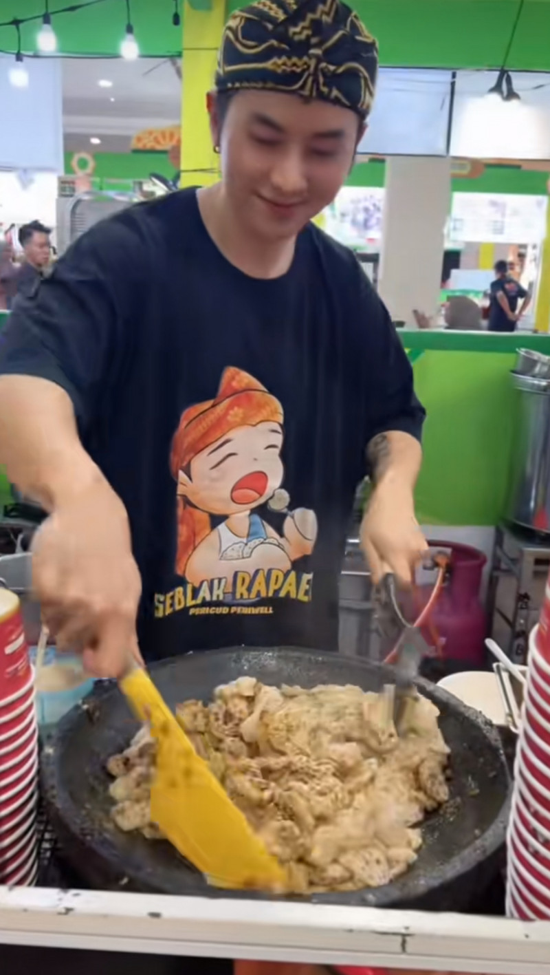 DARI PANGGUNG KE DAPUR, RAFAEL SMASH KEMBANGKAN USAHA UMKM KULINER