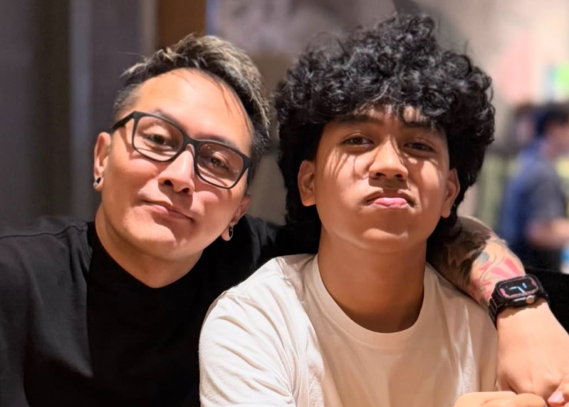 14 Tahun Penantian Usai,Demian Aditya Akhirnya Bisa Peluk Anaknya Lagi